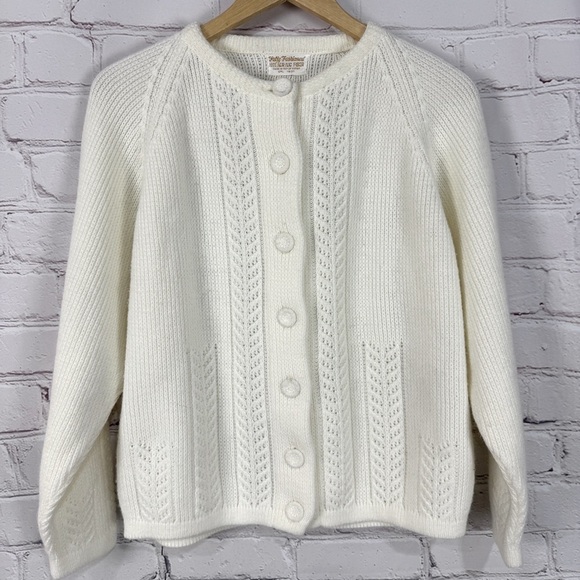 Women's Cream vintage Cardigan Sweater size small medium sweet girlie summer - Picture 1 of 7